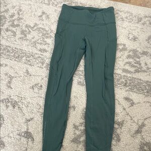Lululemon fast and free 25’ Green Leggings